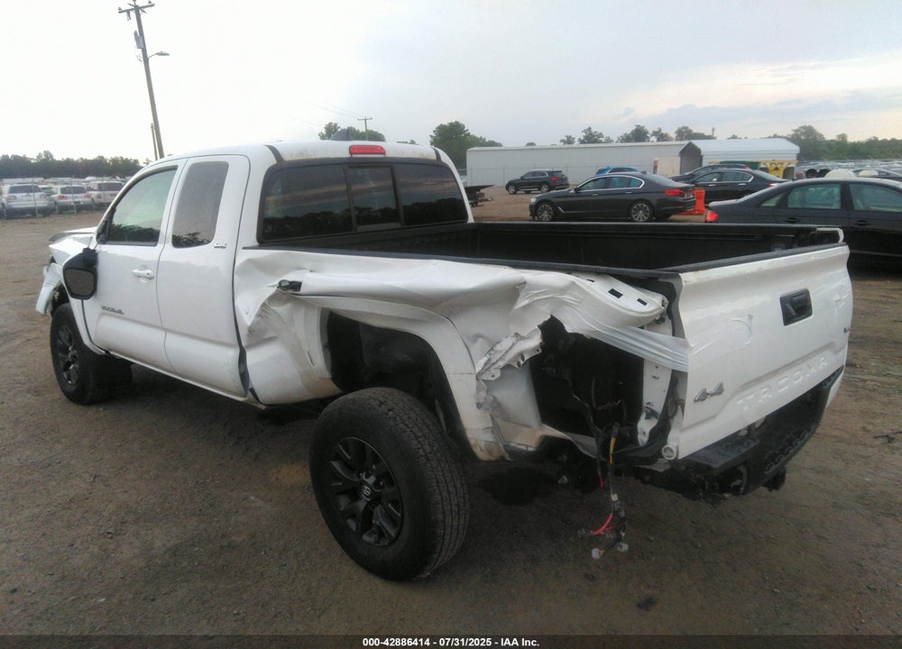 2022 TOYOTA TACOMA SR5 V6 VIN: 3TYSZ5AN7NT076636
