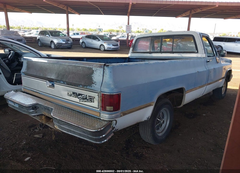 1985 CHEVROLET C10 VIN: 1GCEC14H3FF358511