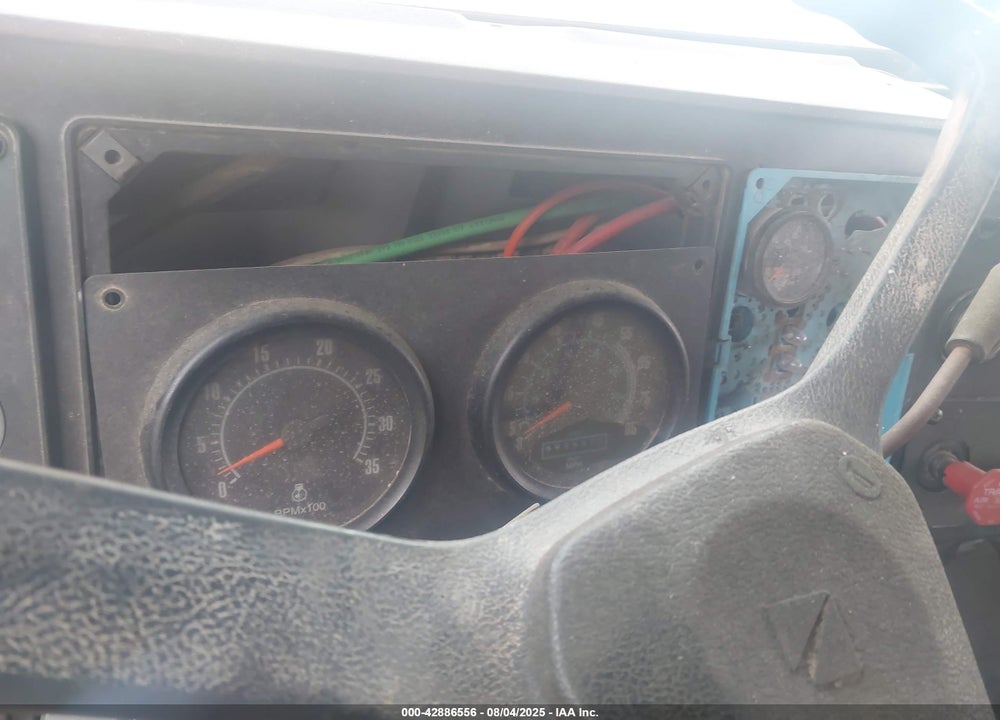 1992 INTERNATIONAL 9000 9400 VIN: 2HSFHB7R4NC058607