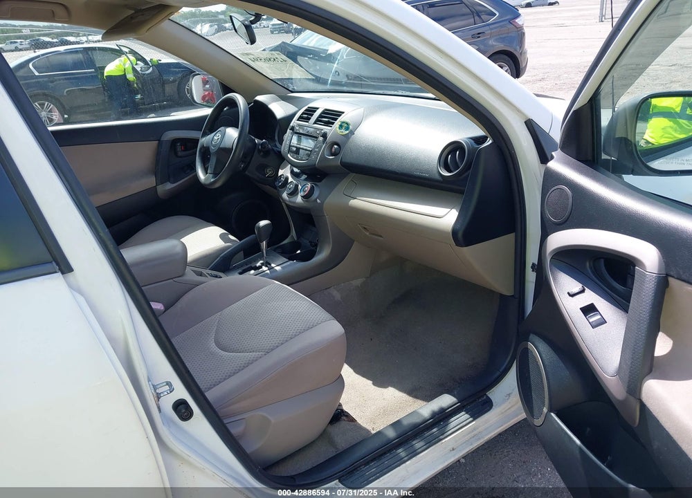 2006 TOYOTA RAV4 VIN: JTMBD33VX65030916