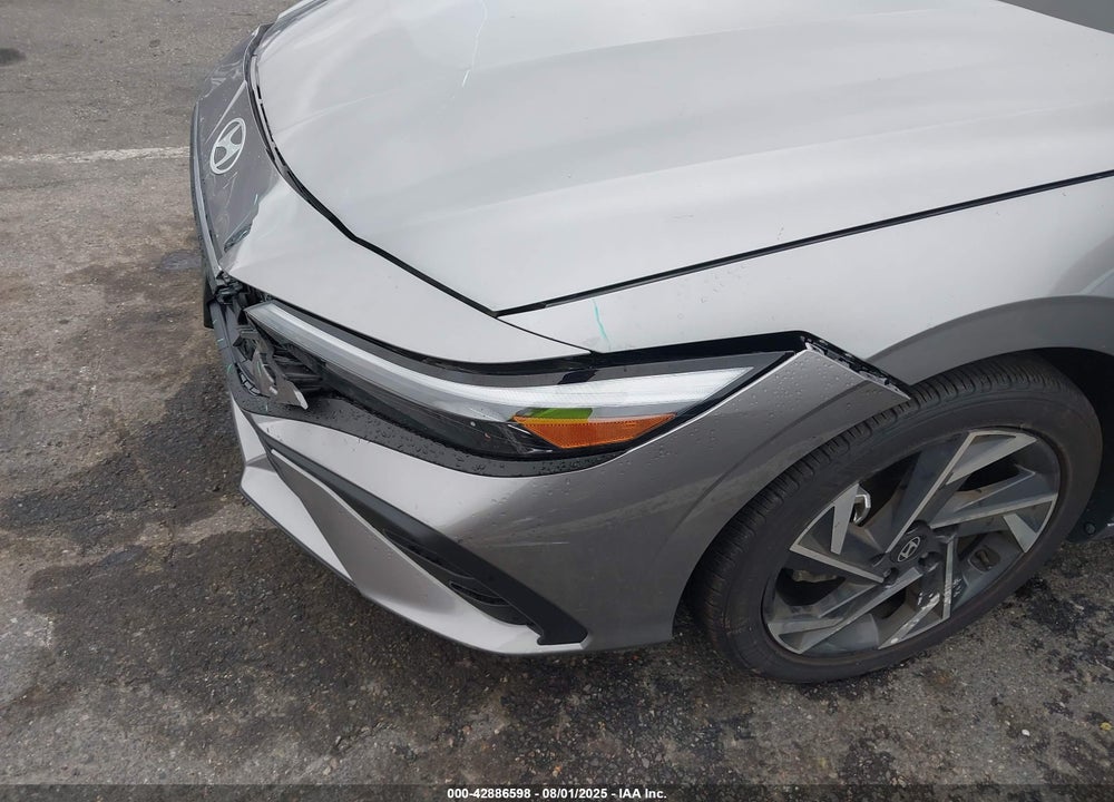 2025 HYUNDAI ELANTRA SEL SPORT VIN: KMHLM4DG9SU907045