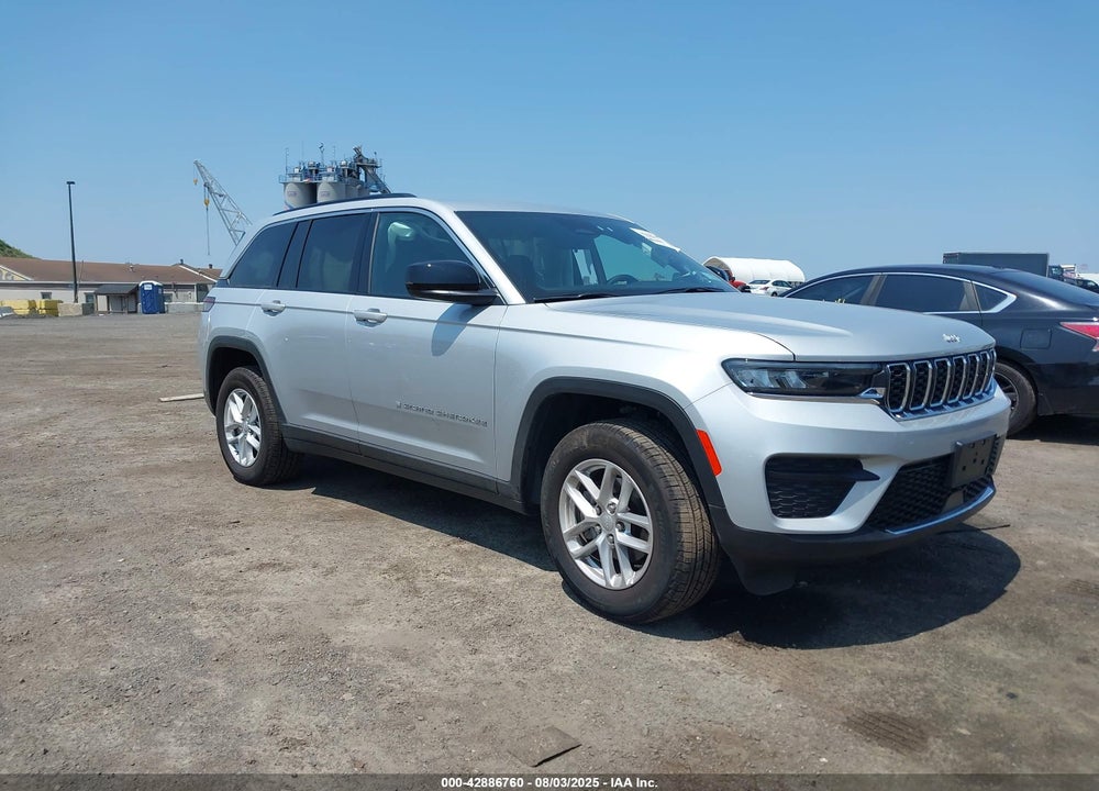2025 JEEP GRAND CHEROKEE LAREDO X 4X4 VIN: 1C4RJHAG6SC268471