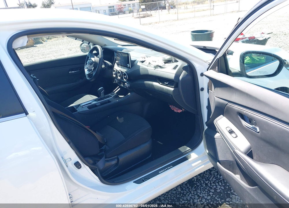 2022 NISSAN SENTRA SV XTRONIC CVT VIN: 3N1AB8CV4NY233528
