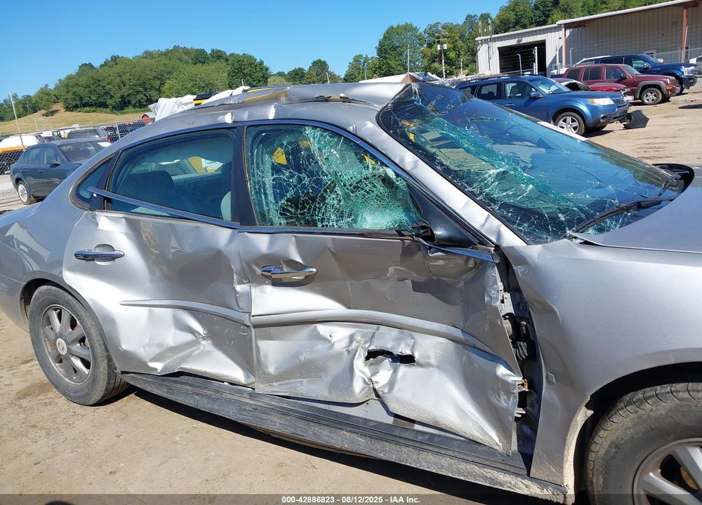 2007 BUICK LACROSSE VIN: 2G4WC582271246711