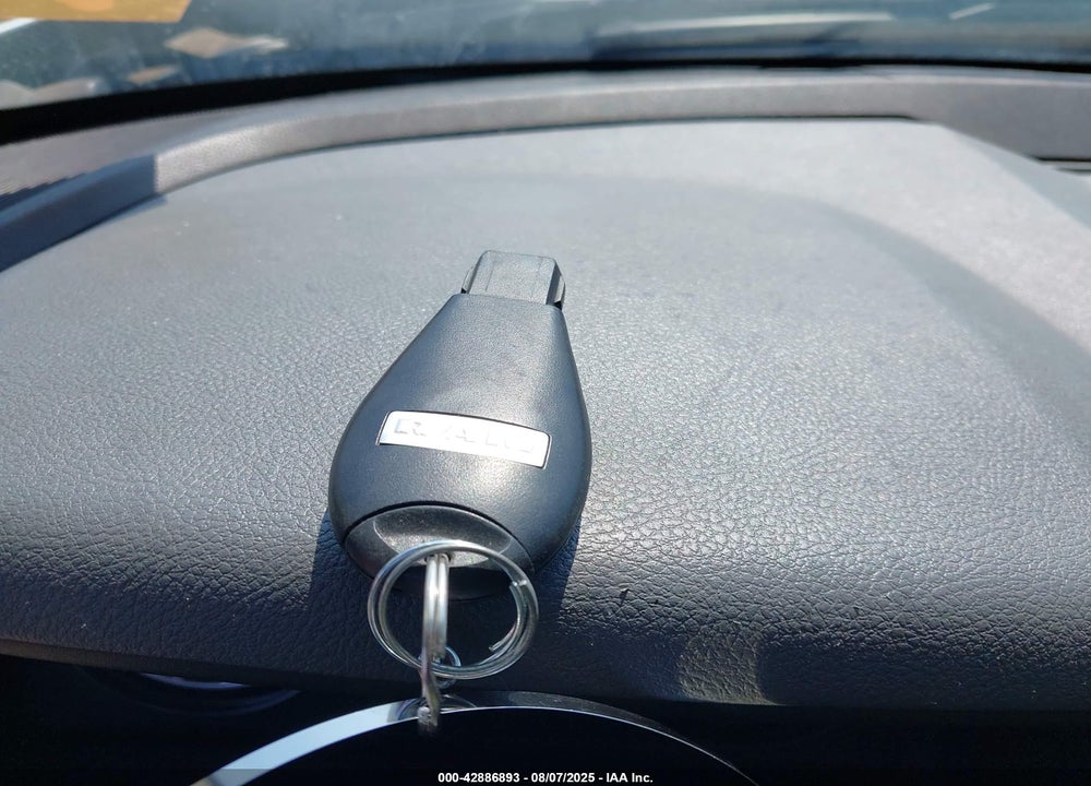 2019 RAM 1500 VIN: 1C6RR6FG2KS704851