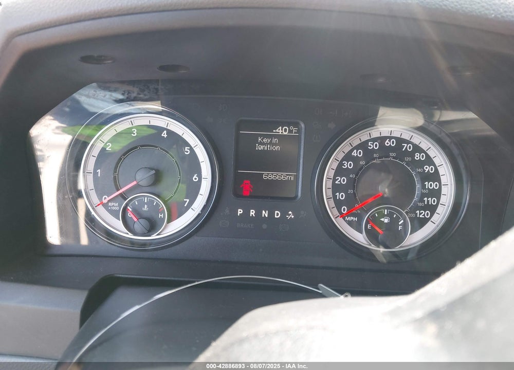 2019 RAM 1500 VIN: 1C6RR6FG2KS704851