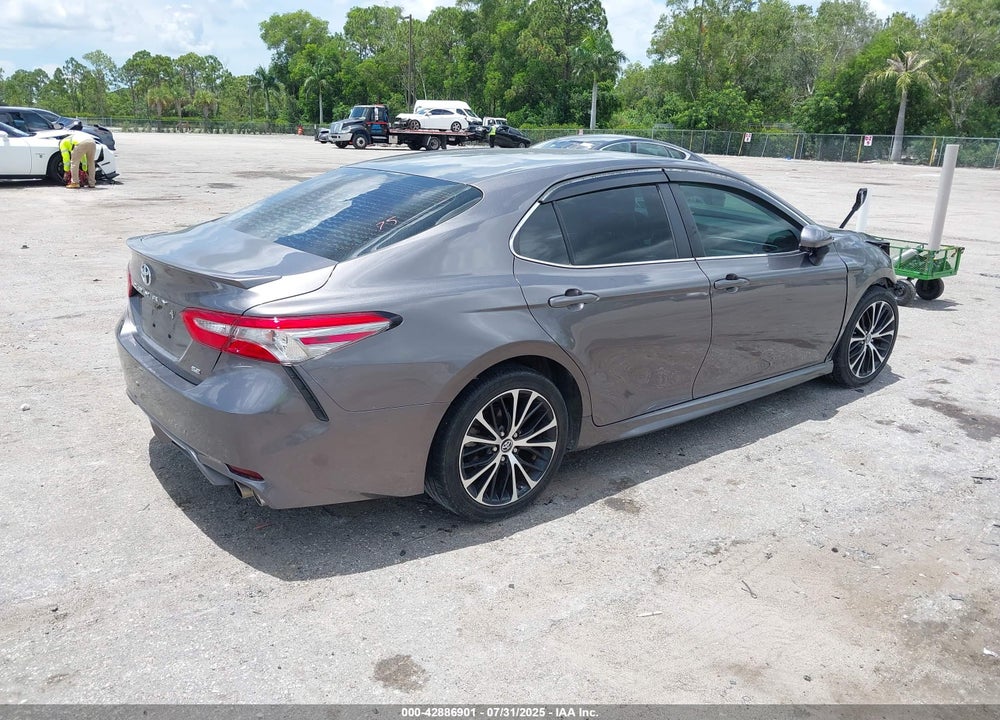 2018 TOYOTA CAMRY VIN: 4T1B11HK8JU569749