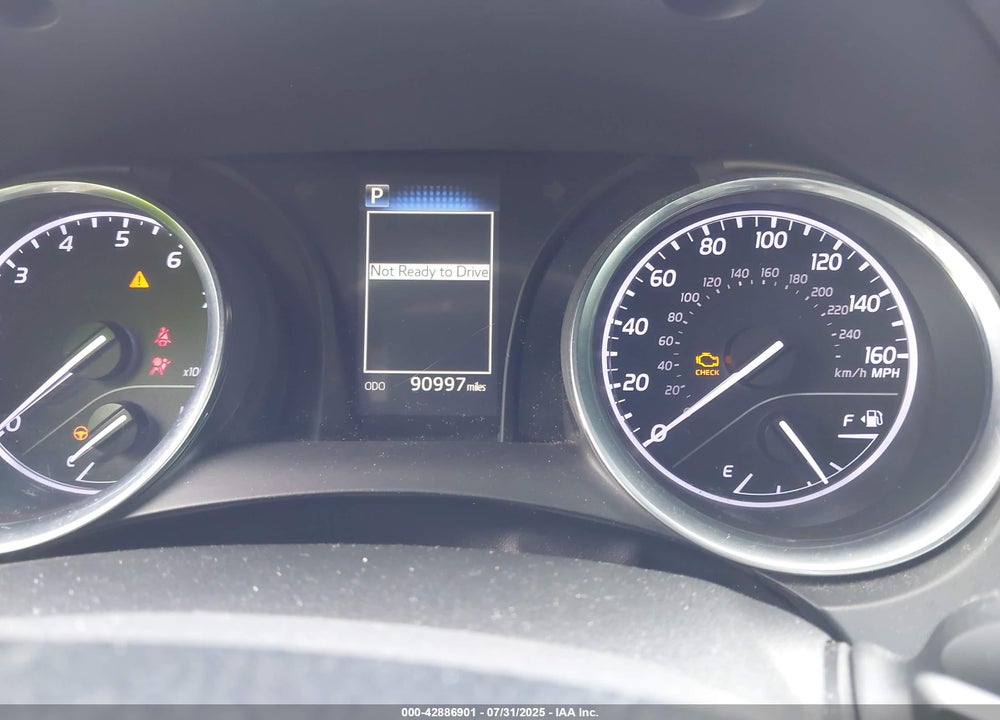 2018 TOYOTA CAMRY VIN: 4T1B11HK8JU569749