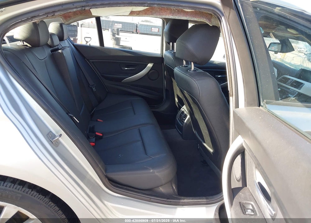 2018 BMW 3 SERIES VIN: WBA8A9C51JAH12895