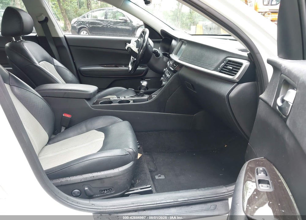 2020 KIA OPTIMA VIN: 5XXGU4L13LG378170