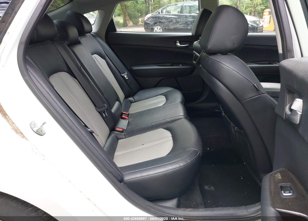 2020 KIA OPTIMA VIN: 5XXGU4L13LG378170