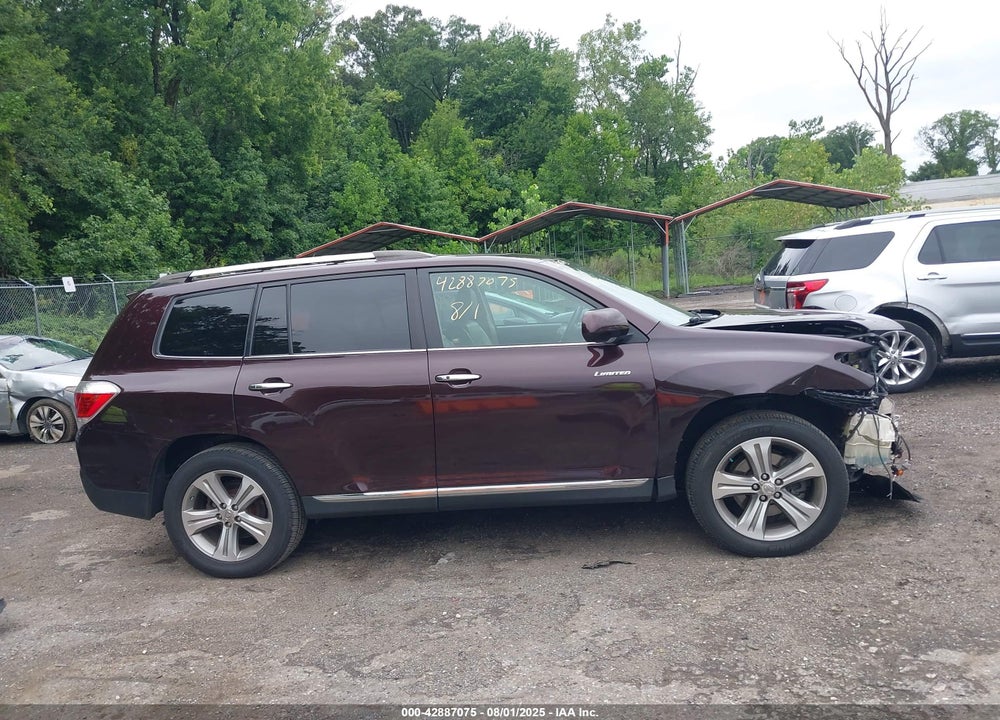 2011 TOYOTA HIGHLANDER LIMITED V6 VIN: 5TDDK3EHXBS090317