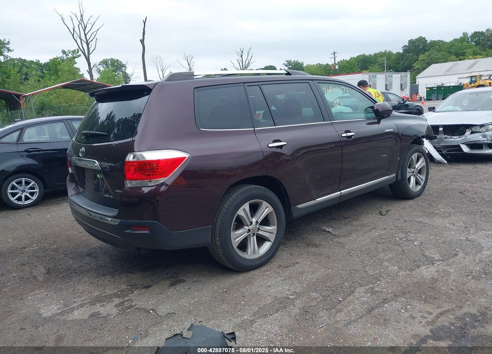 2011 TOYOTA HIGHLANDER LIMITED V6 VIN: 5TDDK3EHXBS090317