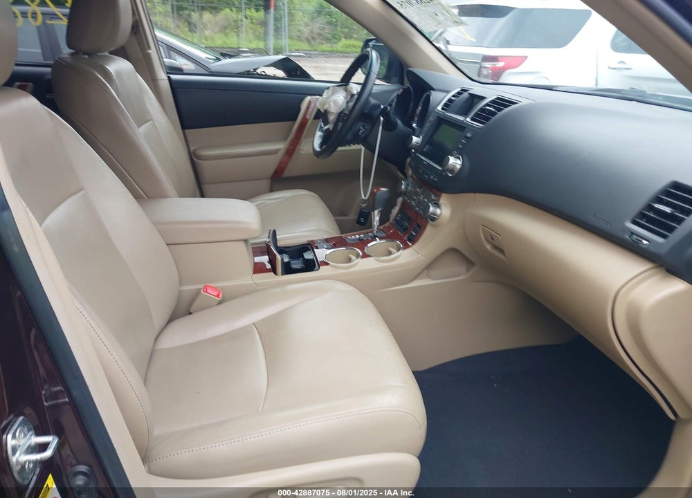 2011 TOYOTA HIGHLANDER LIMITED V6 VIN: 5TDDK3EHXBS090317