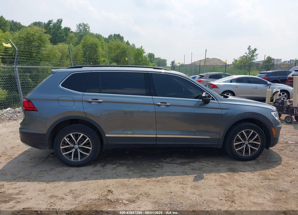 2019 VOLKSWAGEN TIGUAN VIN: 3VV2B7AX6KM149375