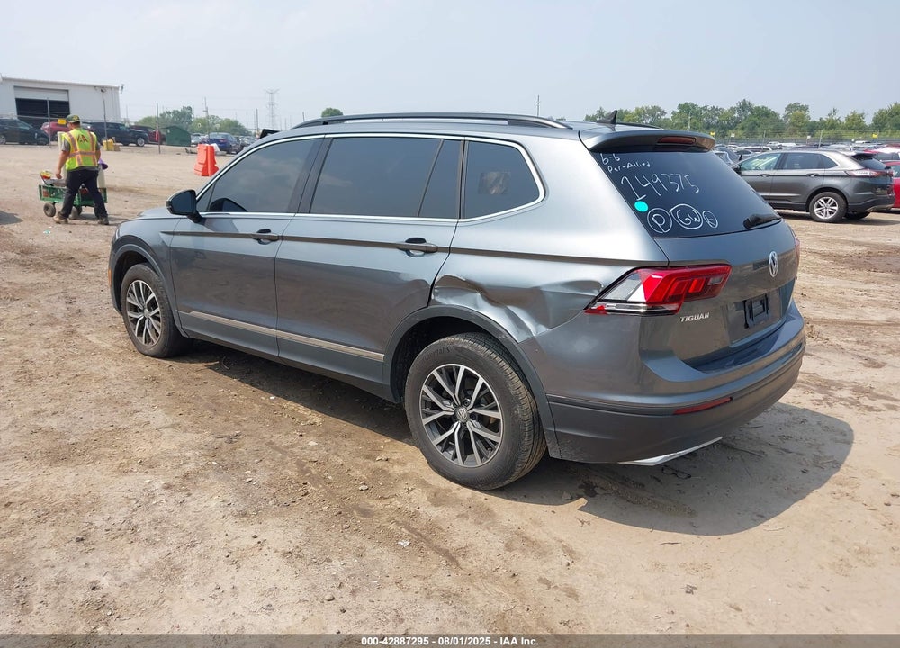 2019 VOLKSWAGEN TIGUAN VIN: 3VV2B7AX6KM149375