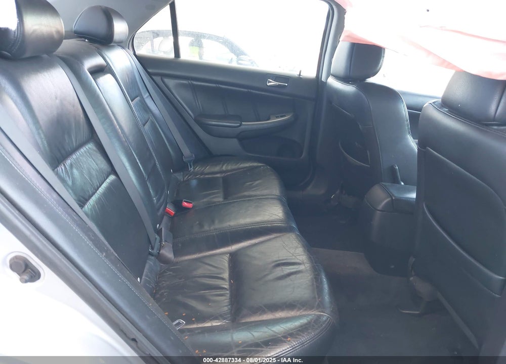 2005 HONDA ACCORD 3.0 EX VIN: 1HGCM66565A010557