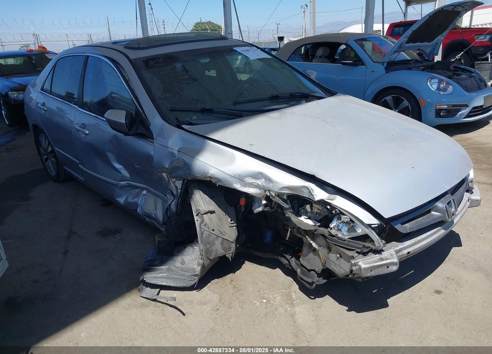 2005 HONDA ACCORD 3.0 EX VIN: 1HGCM66565A010557