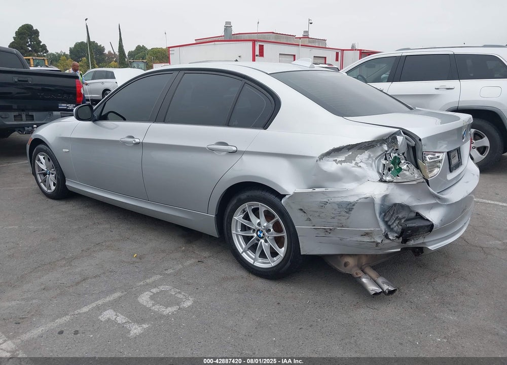 2010 BMW 3 SERIES VIN: WBAPH5C52AA439463