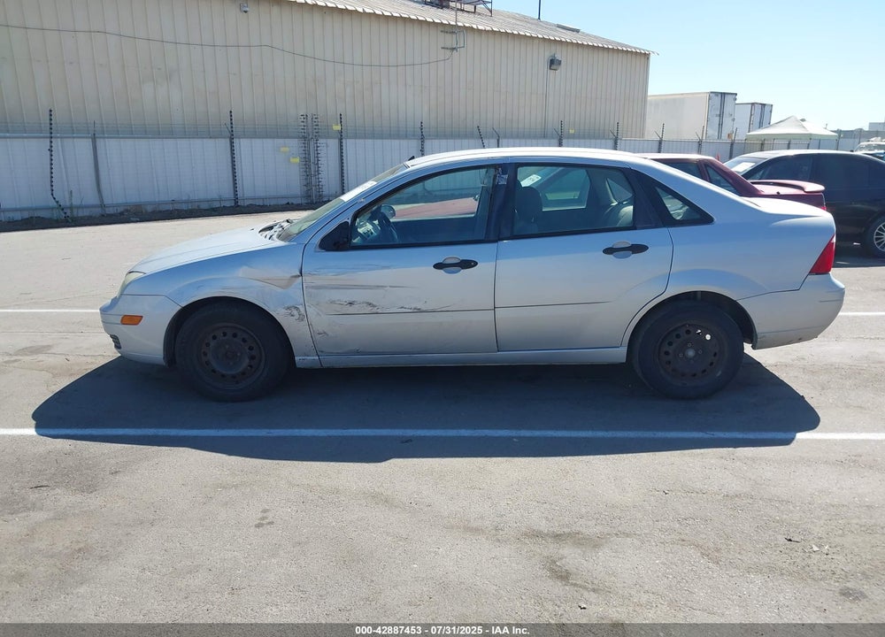 2006 FORD FOCUS ZX4 VIN: 1FAFP34N16W101752