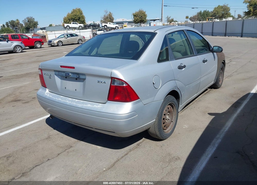 2006 FORD FOCUS ZX4 VIN: 1FAFP34N16W101752