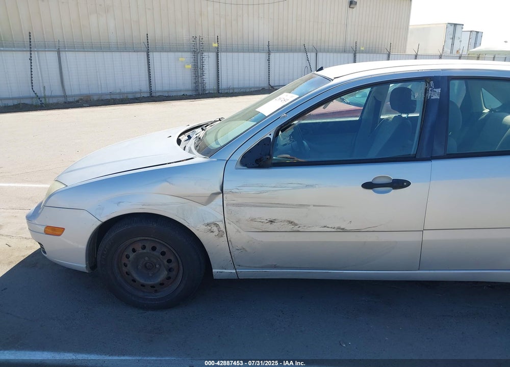 2006 FORD FOCUS ZX4 VIN: 1FAFP34N16W101752