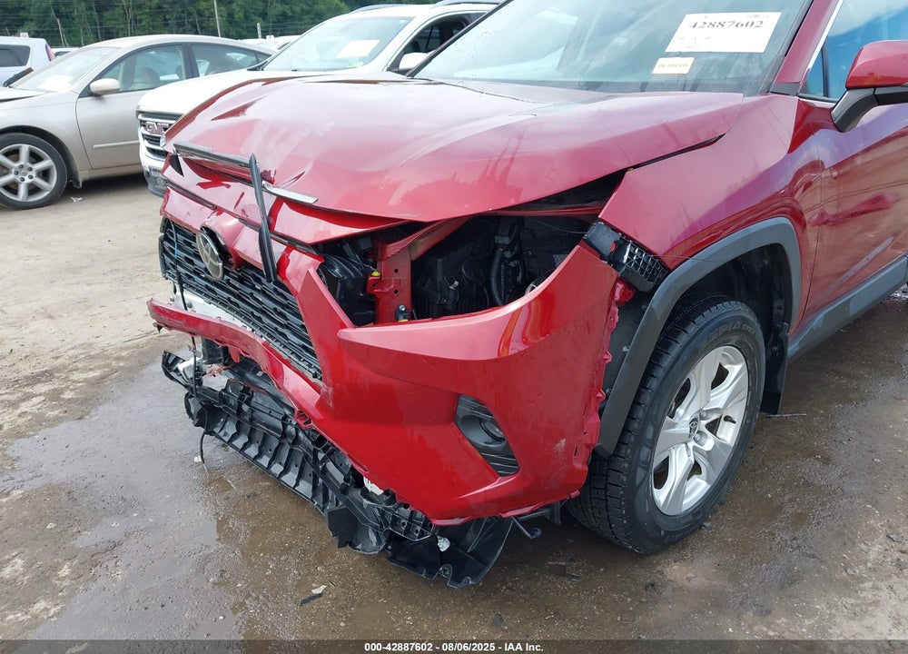 2021 TOYOTA RAV4 XLE VIN: 2T3P1RFV3MW230099