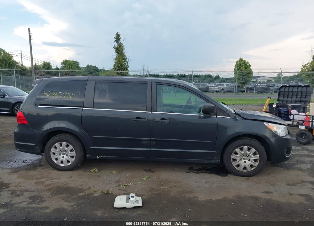 2012 VOLKSWAGEN ROUTAN S VIN: 2C4RVAAG8CR353834