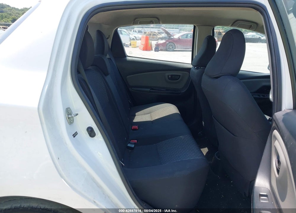 2015 TOYOTA YARIS VIN: VNKKTUD34FA046615