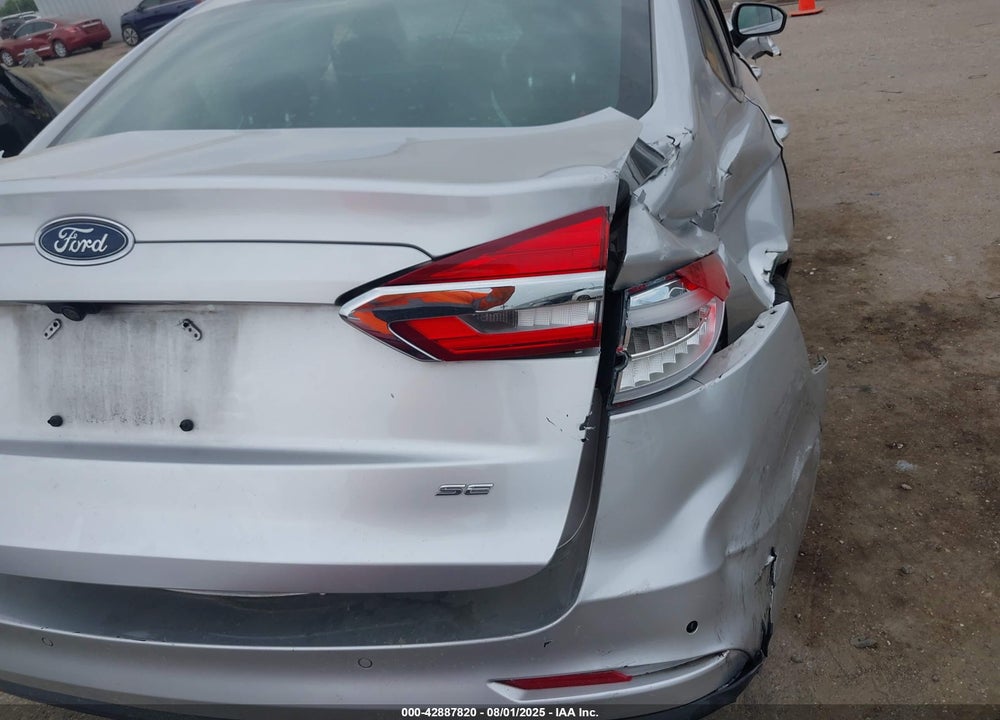 2019 FORD FUSION VIN: 3FA6P0H76KR142272