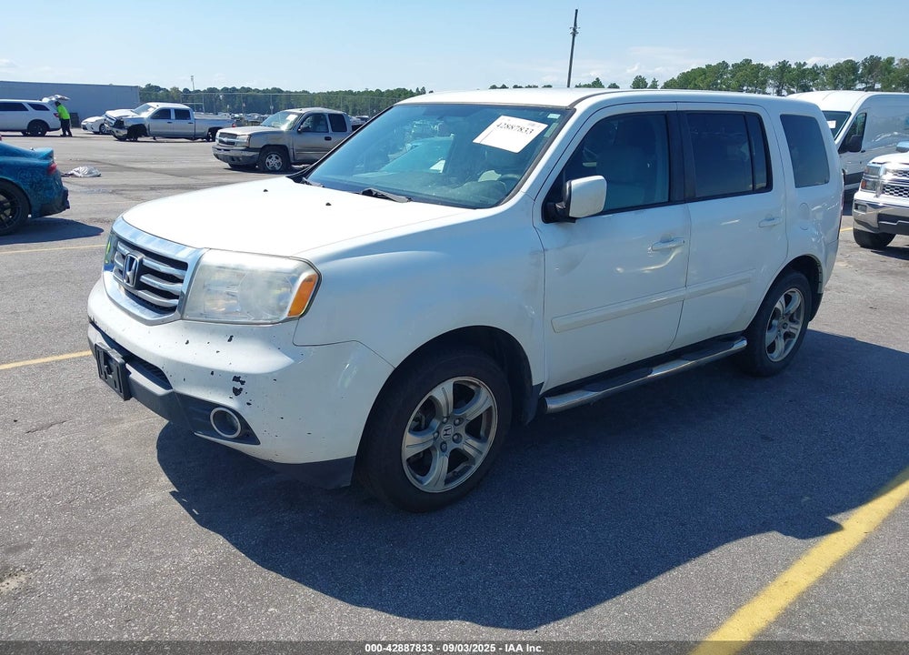 2015 HONDA PILOT VIN: 5FNYF3H49FB029940