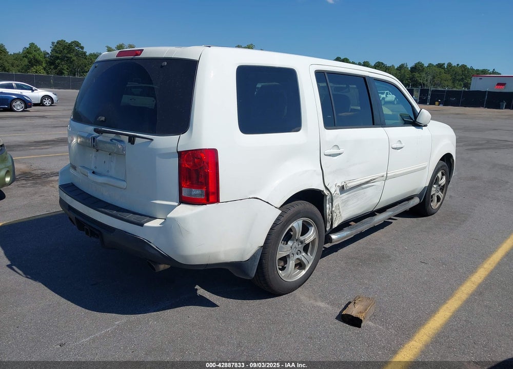 2015 HONDA PILOT VIN: 5FNYF3H49FB029940