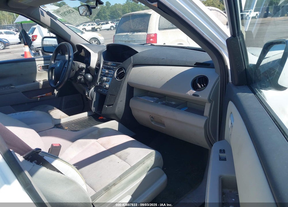 2015 HONDA PILOT VIN: 5FNYF3H49FB029940