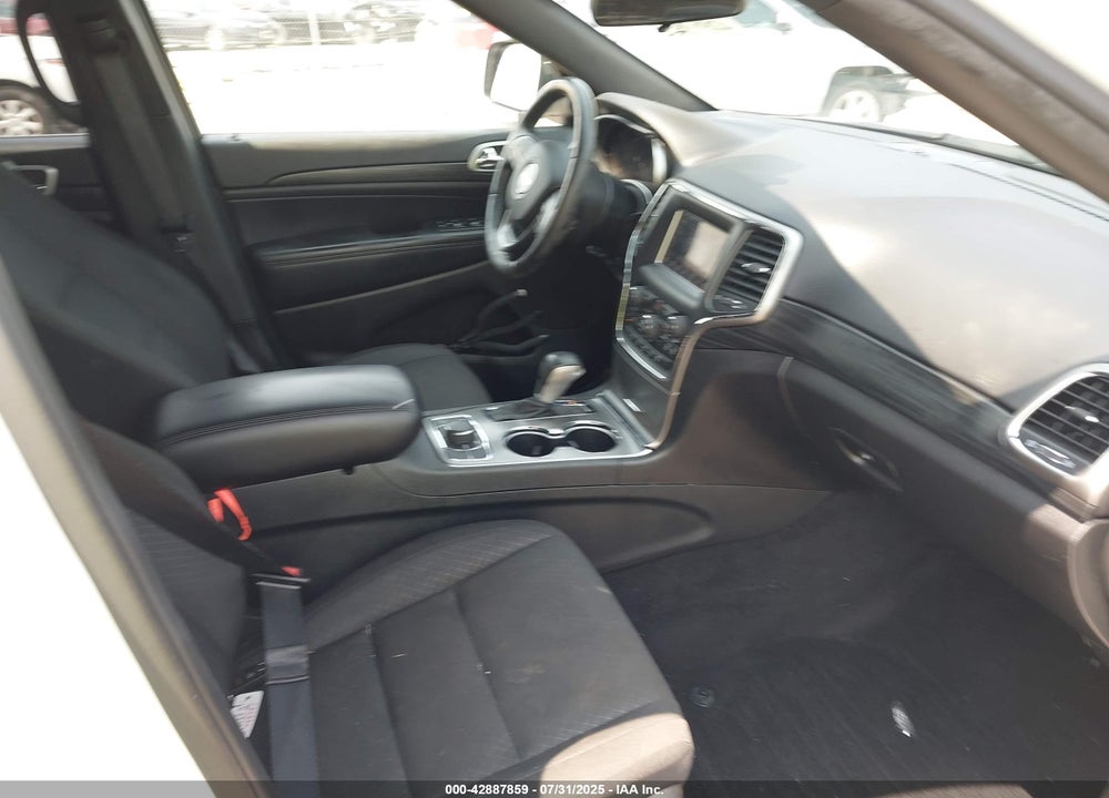 2020 JEEP GRAND CHEROKEE LAREDO E 4X4 VIN: 1C4RJFAG3LC179107