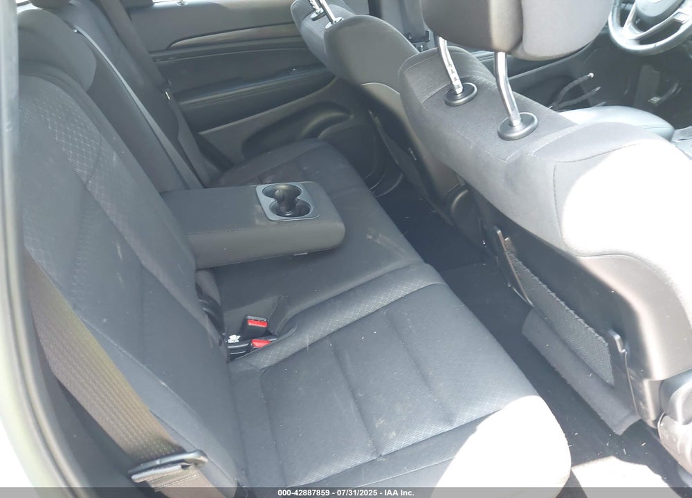 2020 JEEP GRAND CHEROKEE LAREDO E 4X4 VIN: 1C4RJFAG3LC179107