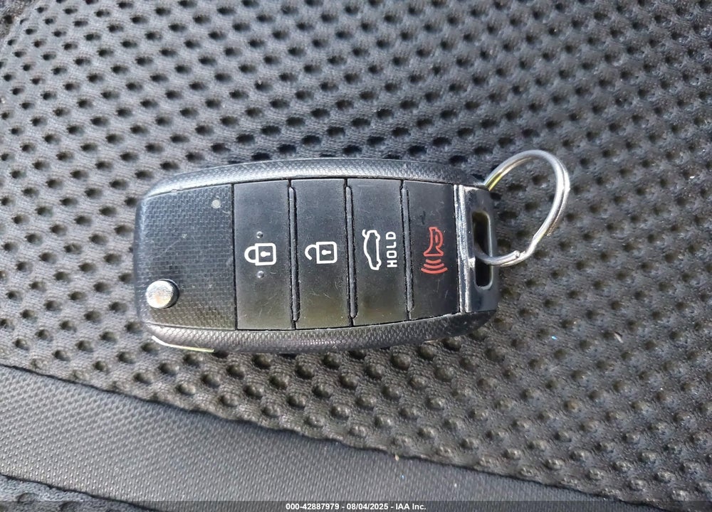 2020 KIA OPTIMA VIN: 5XXGT4L39LG385077