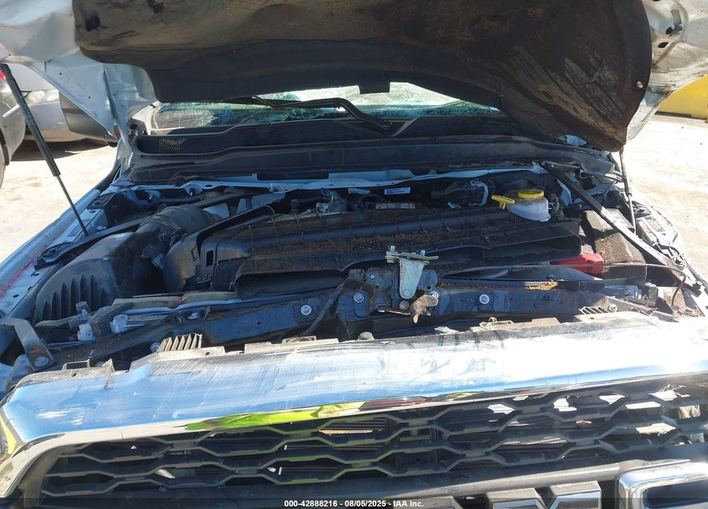 2024 RAM 3500 TRADESMAN  4X4 8' BOX VIN: 3C63R3GL7RG168433