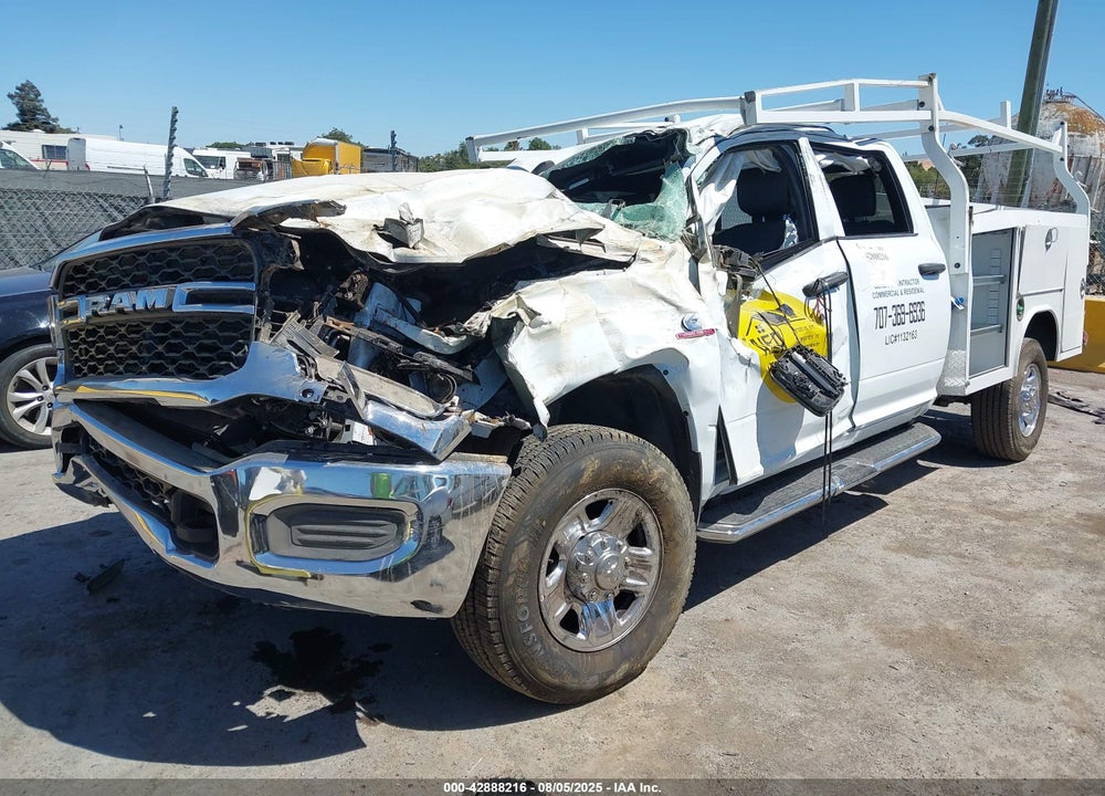 2024 RAM 3500 TRADESMAN  4X4 8' BOX VIN: 3C63R3GL7RG168433