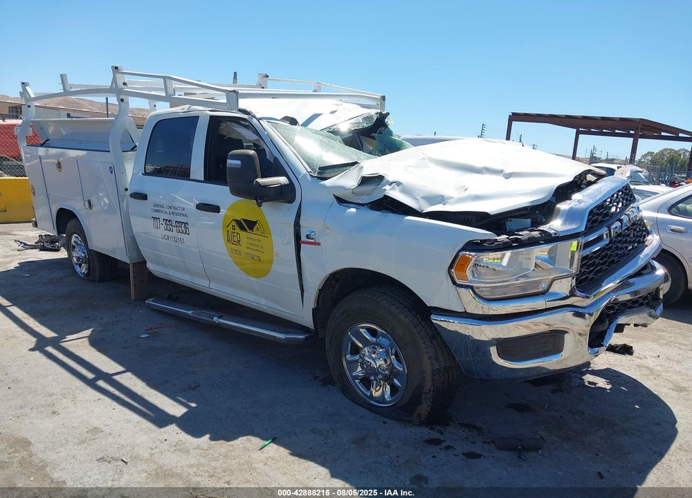 2024 RAM 3500 TRADESMAN  4X4 8' BOX VIN: 3C63R3GL7RG168433