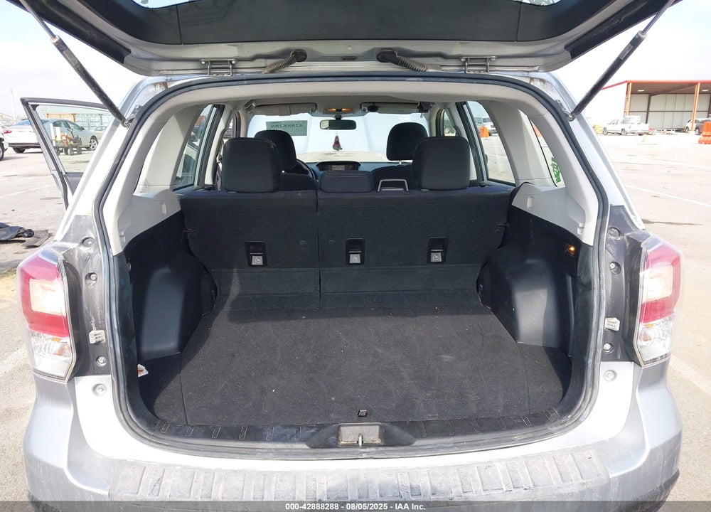 2018 SUBARU FORESTER VIN: JF2SJABC9JH450074