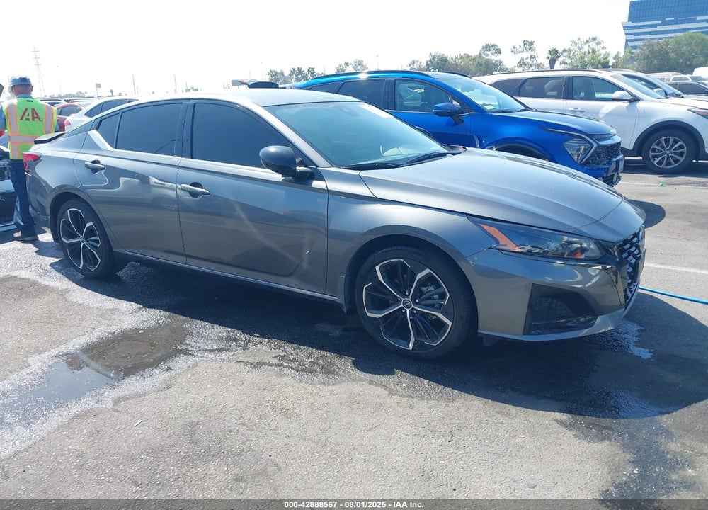 2024 NISSAN ALTIMA SR FWD VIN: 1N4BL4CV4RN376673