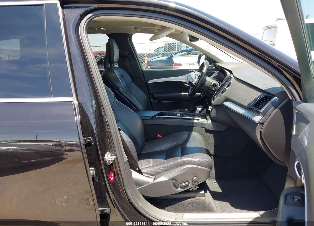 2017 VOLVO XC90 VIN: YV4A22PKXH1119288