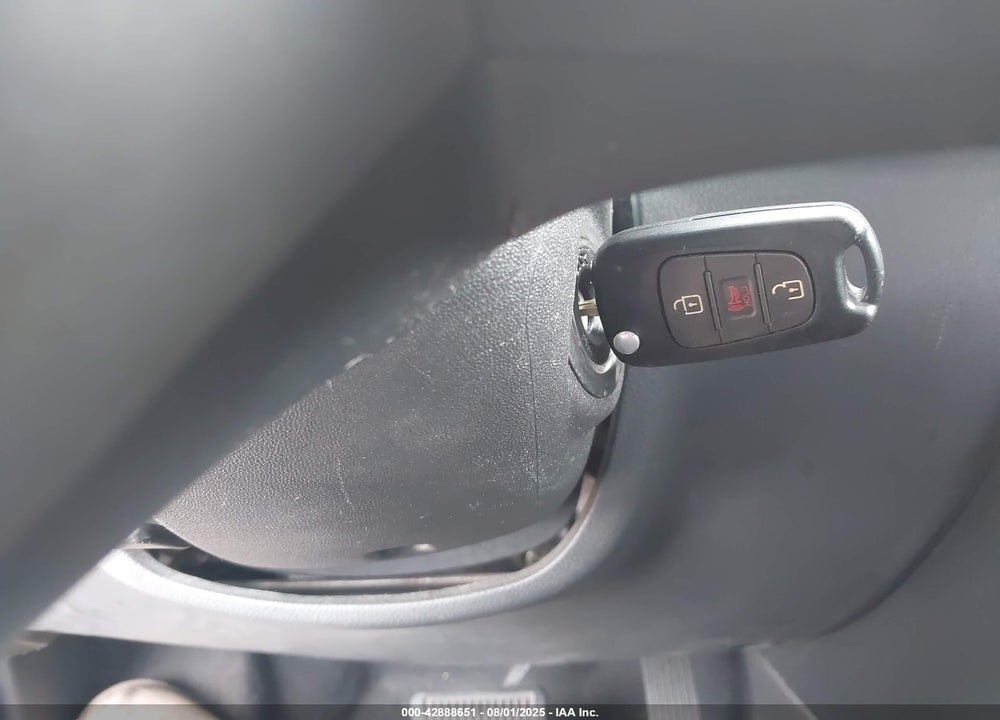 2011 KIA SOUL VIN: KNDJT2A29B7350079