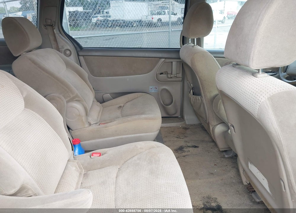 2009 TOYOTA SIENNA LE VIN: 5TDZK23C09S281357
