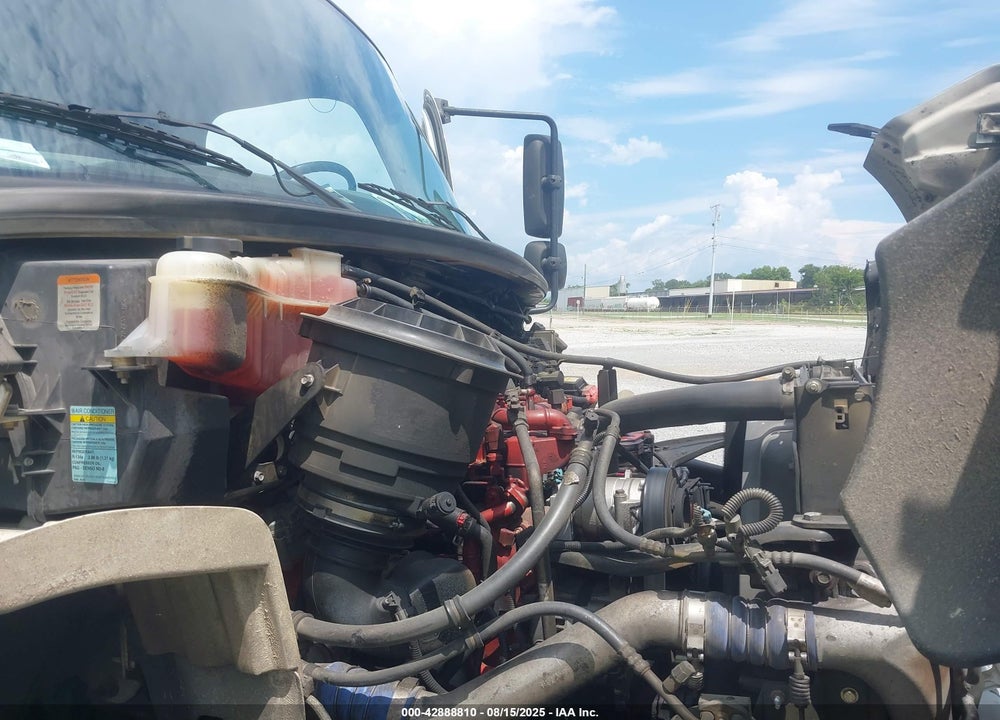 2017 FREIGHTLINER M2 106 VIN: 1FVHCYCYXHHJB2022