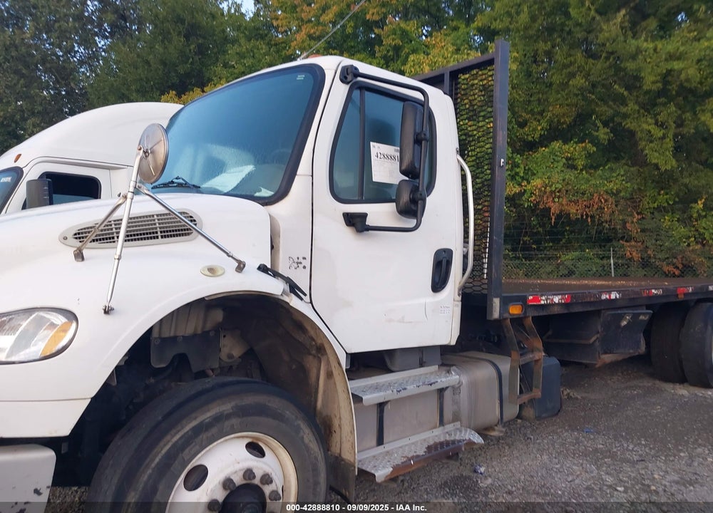 2017 FREIGHTLINER M2 106 VIN: 1FVHCYCYXHHJB2022