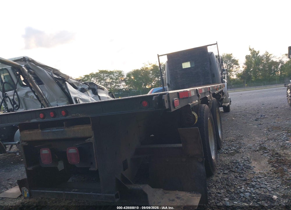 2017 FREIGHTLINER M2 106 VIN: 1FVHCYCYXHHJB2022