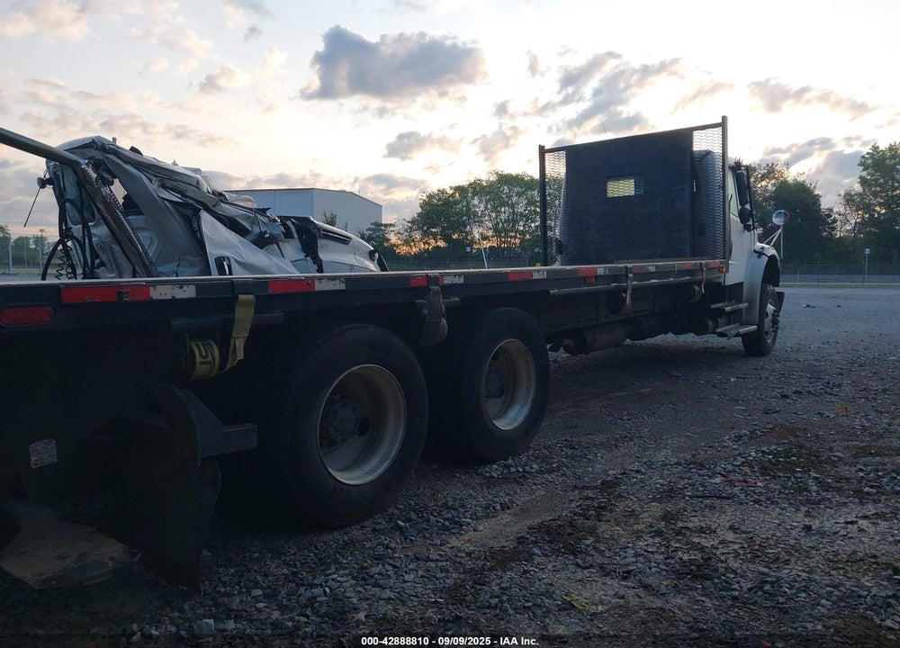 2017 FREIGHTLINER M2 106 VIN: 1FVHCYCYXHHJB2022