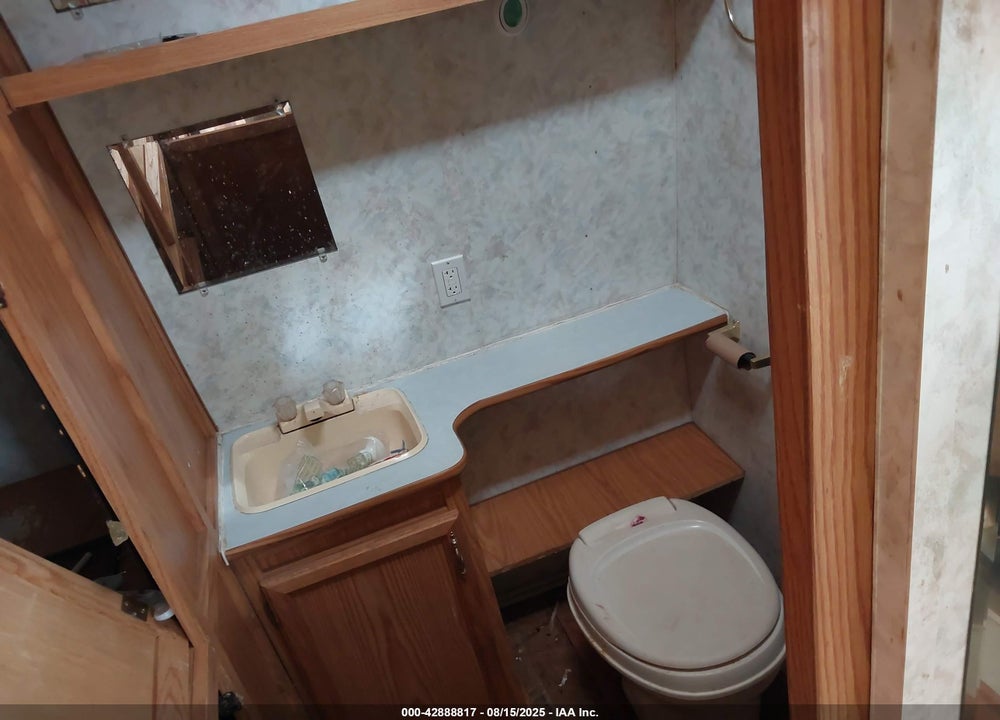 1998 JAYCO BAJA VIN: 1C9TS222XW1053884