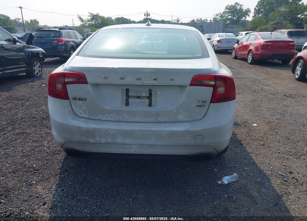 2015 VOLVO S60 VIN: YV1612TB8F1317795